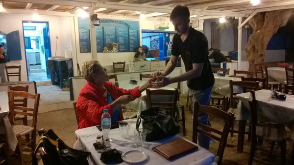 sifnos o. vathi taverne