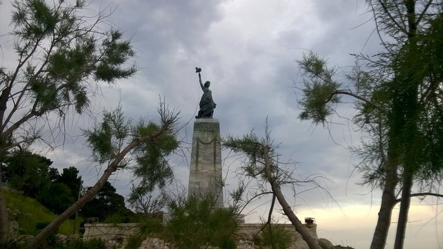 les mytilini freiheitsstatue