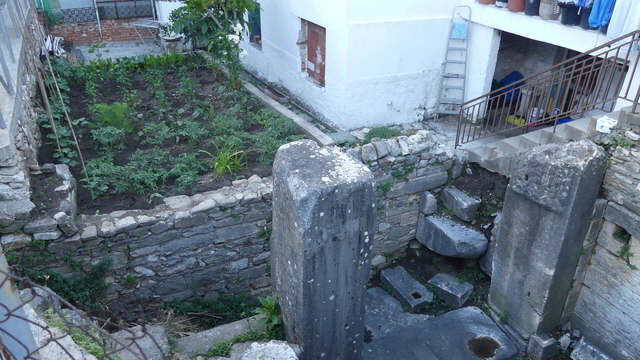 thas gate1