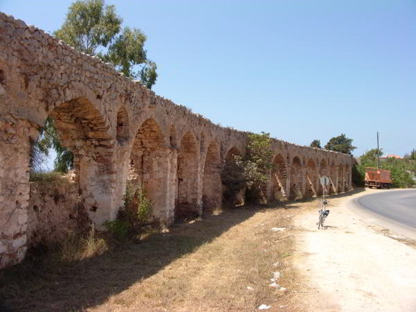 Pylos hist. Wasserleitung