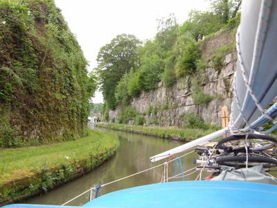 fontenoy-le-chateau engstelle mit ampel